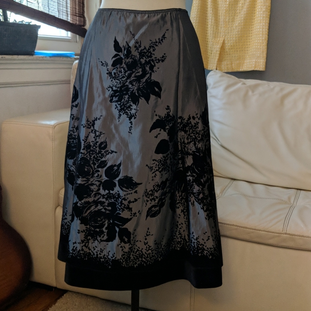 Metaphor Metallic / Black Velvet  Circle Skirt L